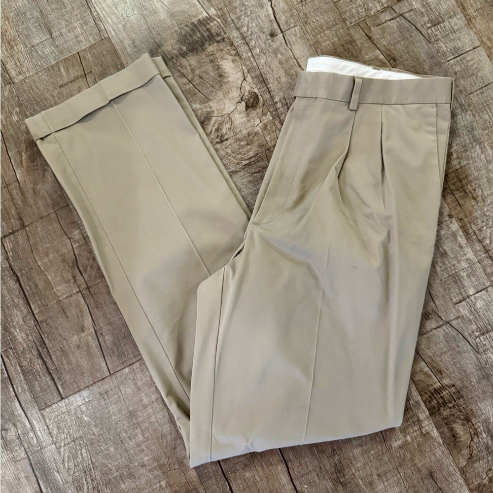 Roundtree & Yorke Mens 38x36 Pleated Khaki Pants‎ Cuffed Stretch Chino Trousers